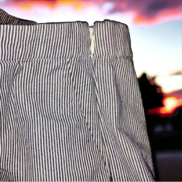 Banana Republic Factory Shorts Striped 100 Cotton High Waist Tailored Size 2 - Picture 12 of 16